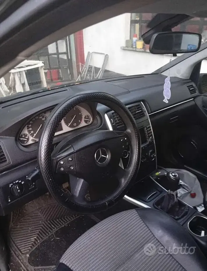 Usata Mercedes B180 109 CV (80 kW) 2008 Monovolume