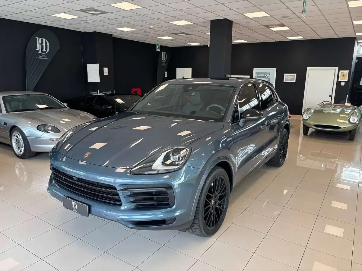 Usata Porsche Cayenne 340 CV (250 kW) 2018 Blu biskaya SUV