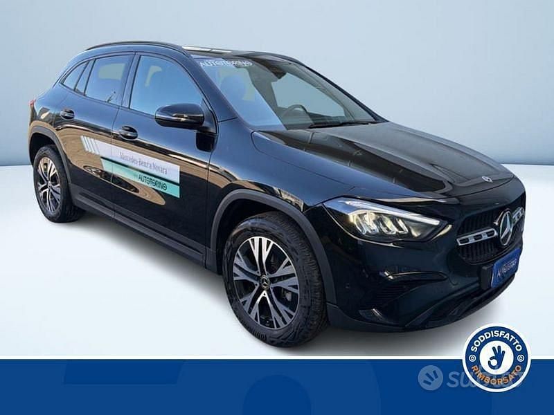 Usata Mercedes GLA200 Advanced Plus 149 CV (109 kW) 2025 Bianco SUV
