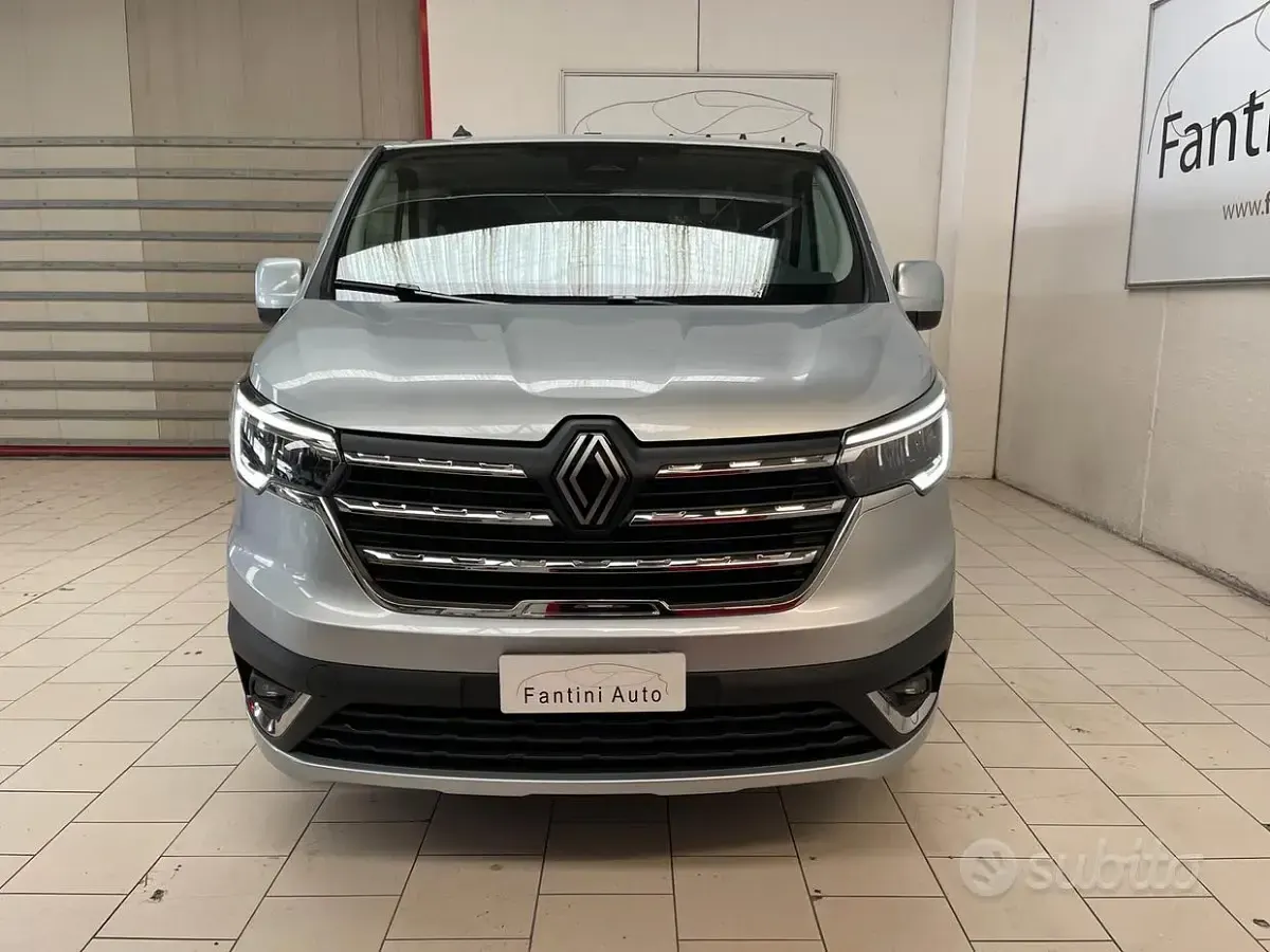Ny Renault Trafic Equilibre 150 HK (110 kW) 2025 Grå Minibuss