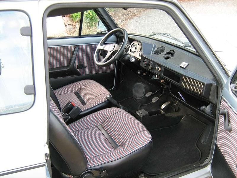 Usata Fiat 127 Sport 69 CV (50 kW) 1981 Argento Berlina