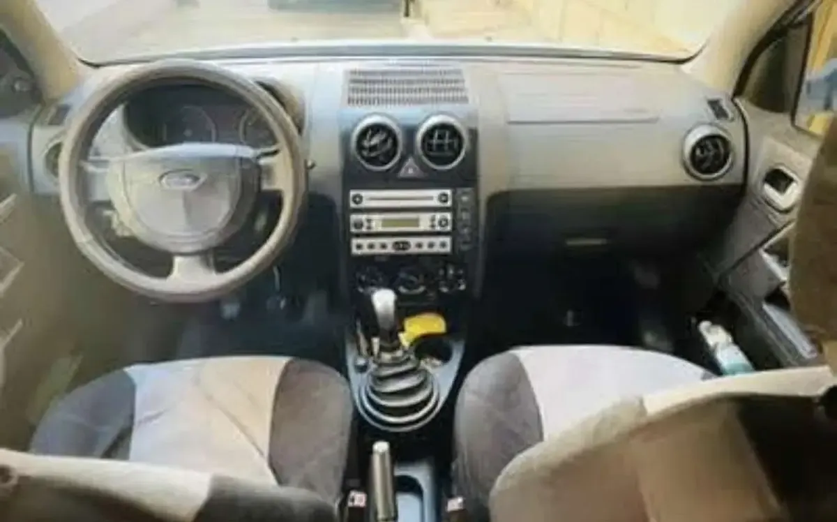 Usata Ford Fusion 68 CV (50 kW) 2005 Utilitaria