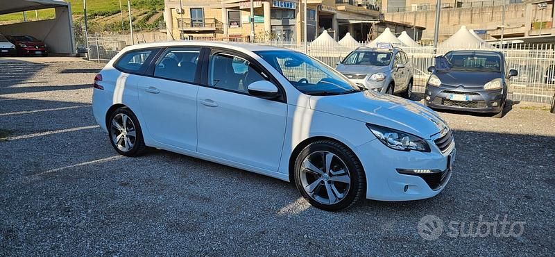 Usata Peugeot 308 SW Allure 120 CV (88 kW) 2017 Bianco Station wagon