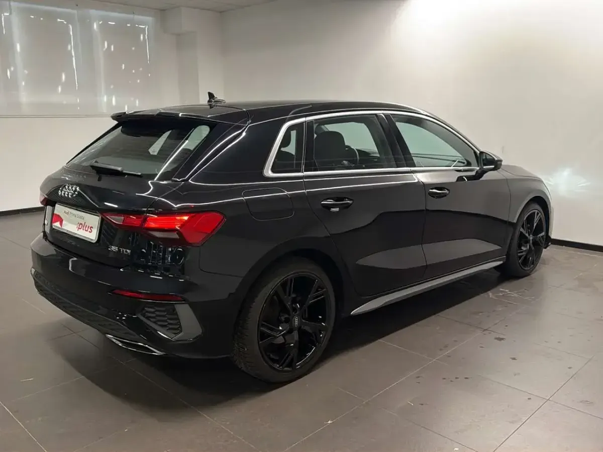 Usata Audi A3 Advanced 150 CV (110 kW) 2022 Nero Berlina