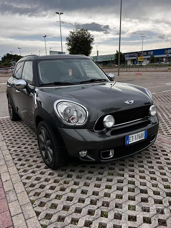 Usata Mini Countryman 143 CV (105 kW) 2013 Grigio SUV
