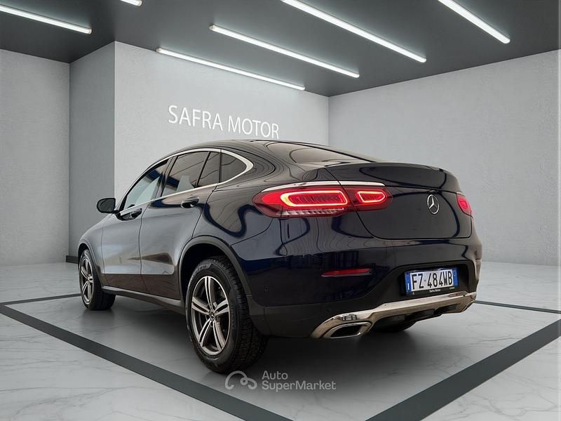 Usata Mercedes GLC220 194 CV (142 kW) 2020 Blu Coupé