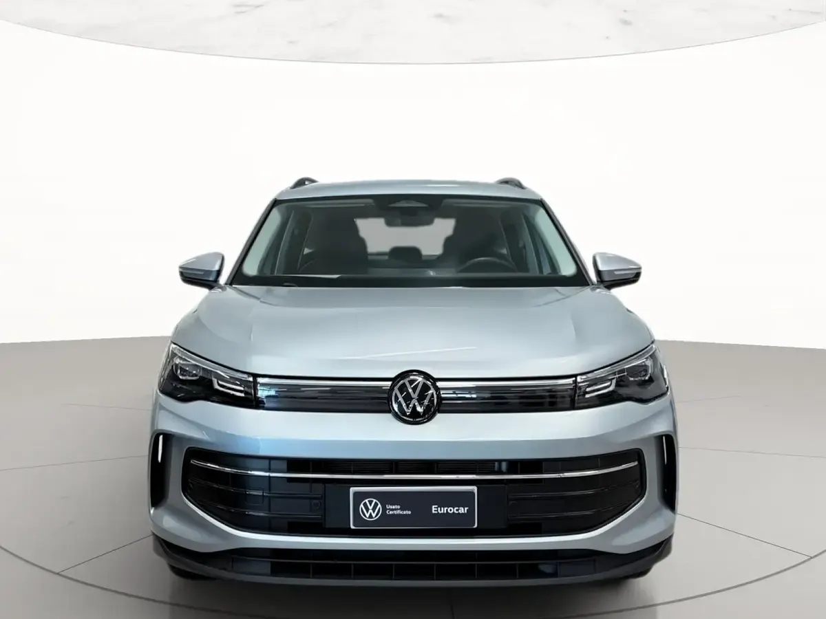 Usata VW Tiguan Life 150 CV (110 kW) 2025 Dolomite silver metallizzato SUV