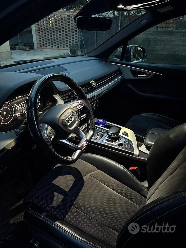 Usata Audi Q7 Business Plus 272 CV (200 kW) 2015 Grigio SUV