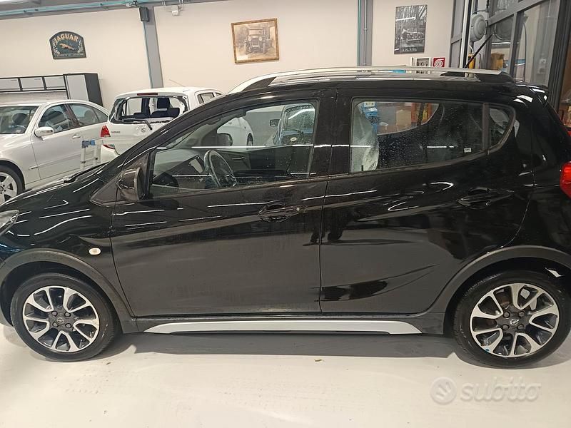 Usata Opel Karl 75 CV (55 kW) 2017 Nero Utilitaria