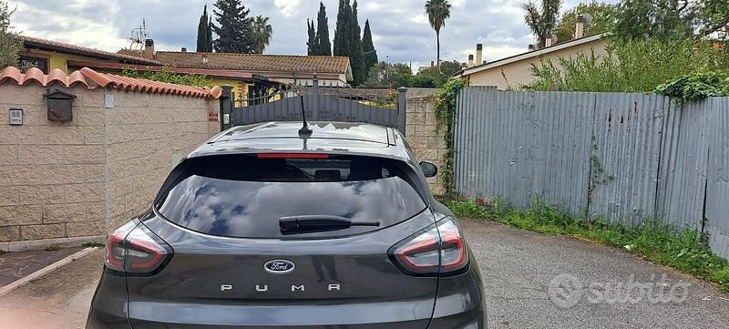 Usata Ford Puma 125 CV (91 kW) 2023 Grigio Berlina