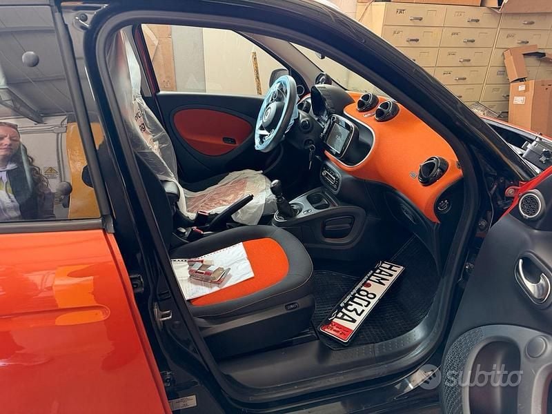 Usata Smart ForFour Passion 71 CV (52 kW) 2015 Utilitaria