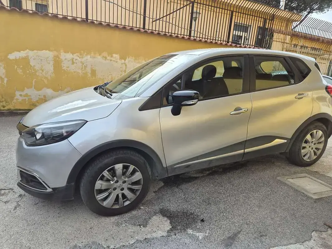 Usata Renault Captur 90 CV (66 kW) 2015 SUV
