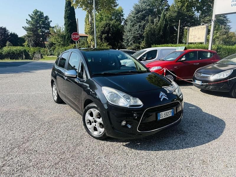 Nero Usata 2010 Citroën C3 Exclusive Due volumi | 5690 € (Buon prezzo) - Immagine 1/4