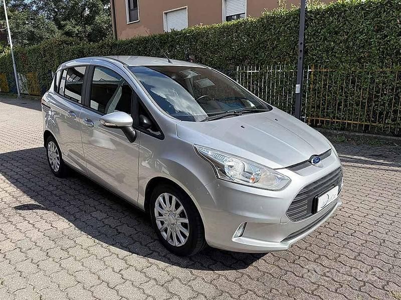 Usata Ford B-MAX S 75 CV (55 kW) 2016 Argento / metallizzato Monovolume