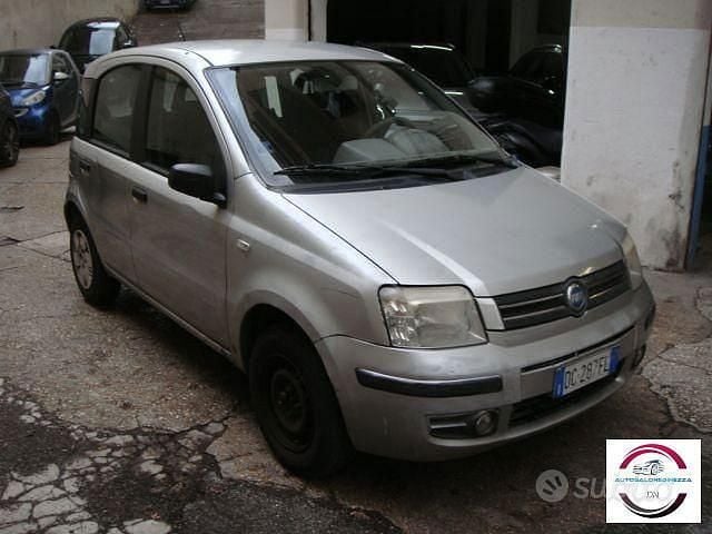 Argento Usata 2006 Fiat Panda Dynamic Due volumi | 1400 € (Super prezzo) - Immagine 1/4