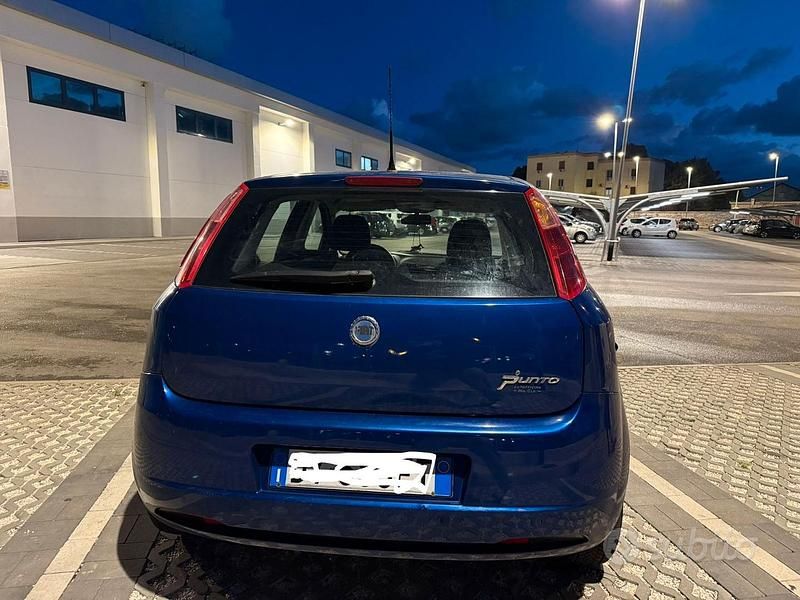 Usata Fiat Grande Punto 75 CV (55 kW) 2009 Blu Utilitaria