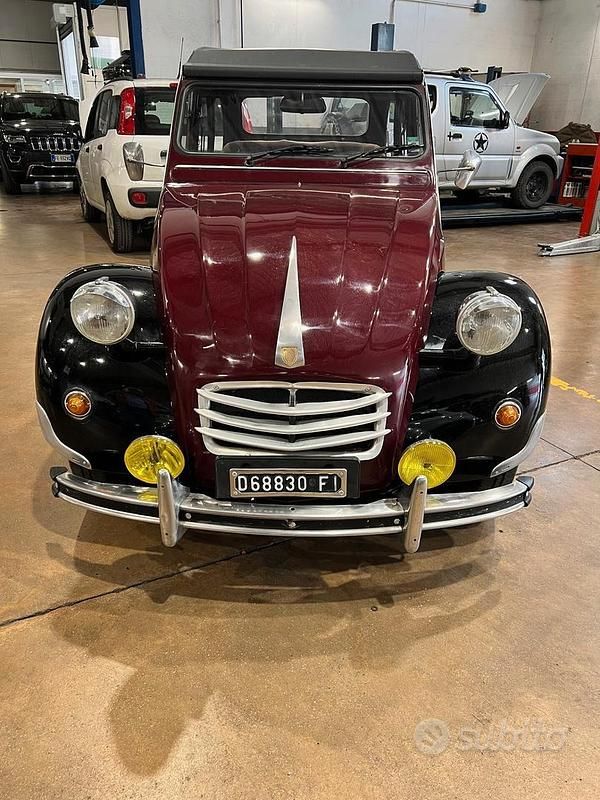 Rosso Usata 1983 Citroën 2CV Charleston Tre volumi | 13.000 € - Immagine 1/4