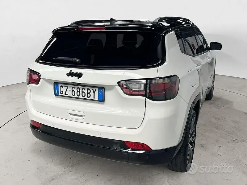 Usata Jeep Compass Summit 131 CV (96 kW) 2025 Bianco SUV