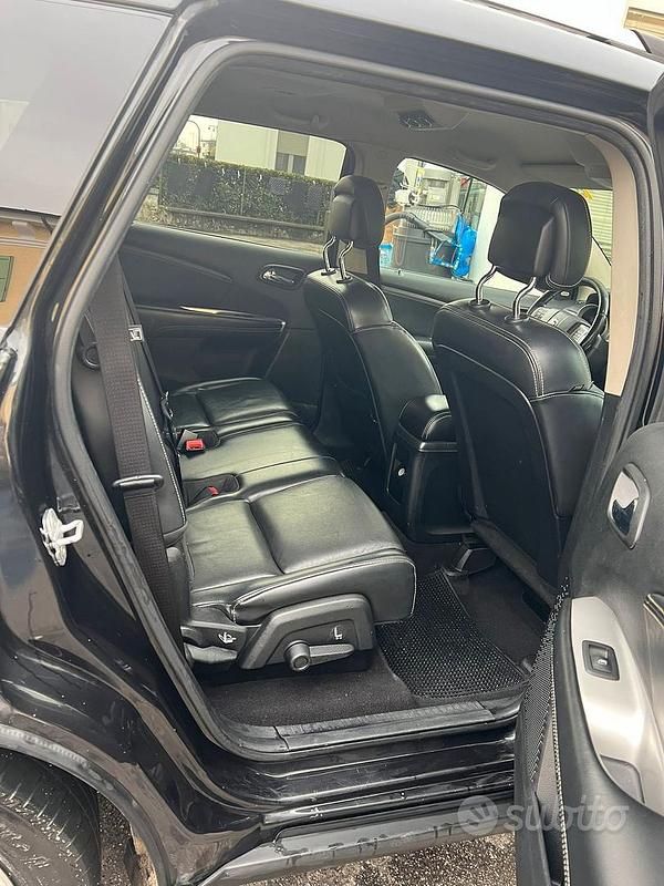 Usata Fiat Freemont 170 CV (125 kW) 2013 Nero SUV