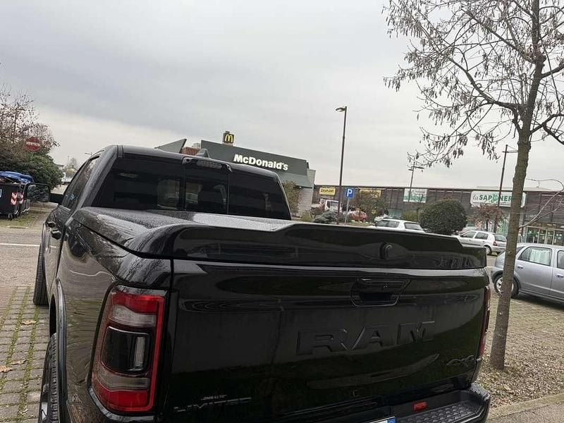 Usata RAM 1500 419 CV (308 kW) 2024 Pick-up