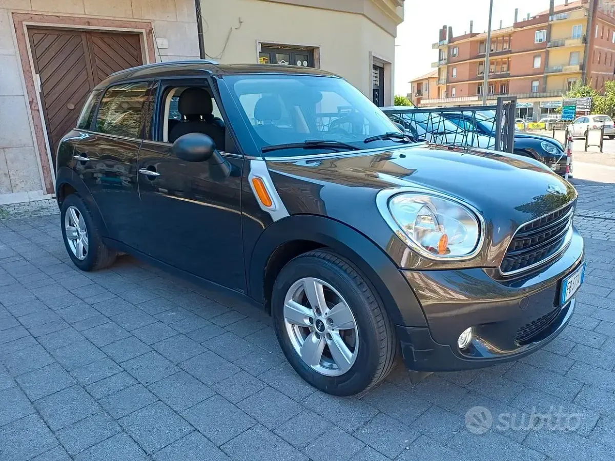 Usata Mini One D Countryman 111 CV (81 kW) 2016 Nero SUV