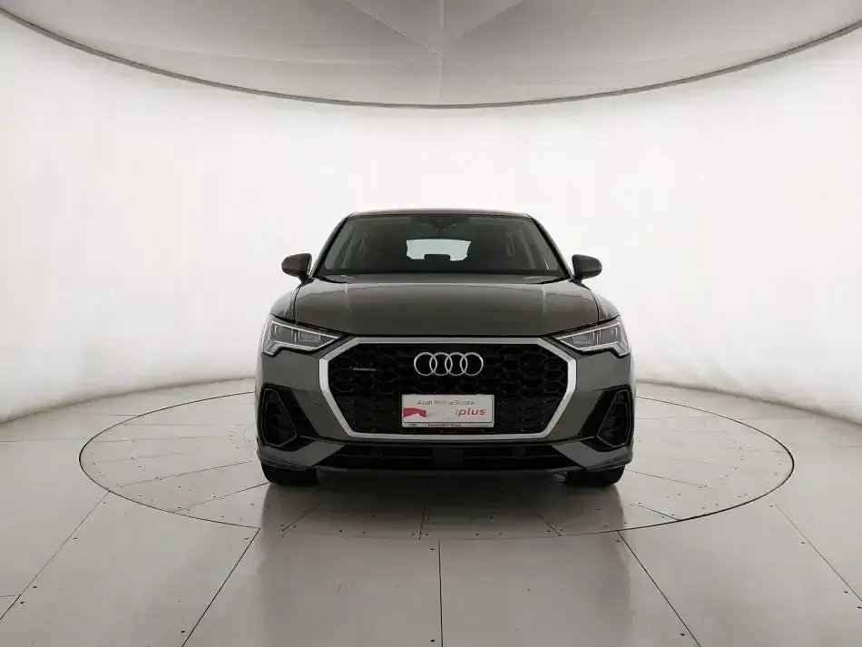 Occasion Audi Q3 Sportback Business Plus 200 ch (147 kW) 2021 Gris SUV