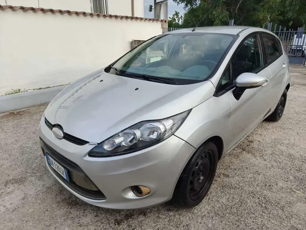 Usata Ford Fiesta Titanium 79 CV (58 kW) 2008 Utilitaria