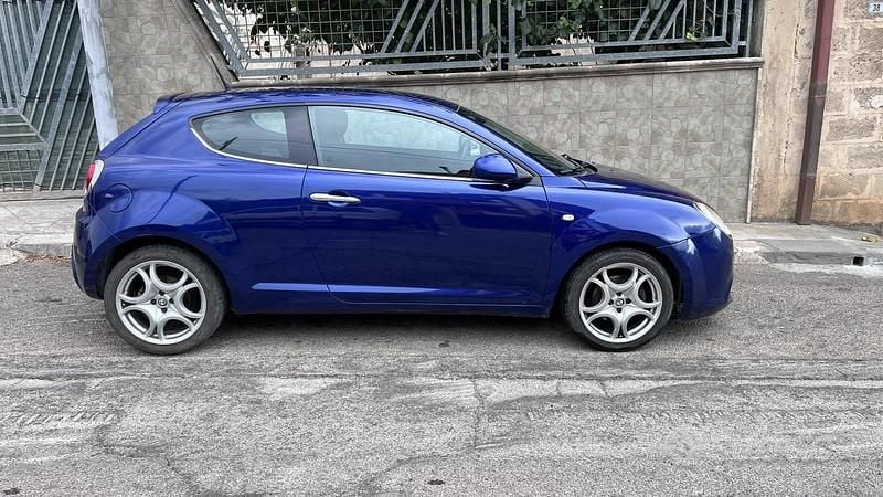 Usata Alfa Romeo MiTo 120 CV (88 kW) 2010 Blu Utilitaria