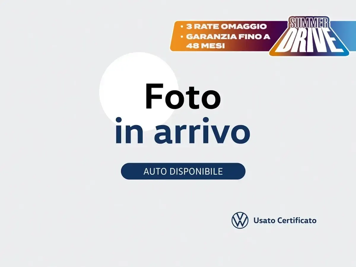 Usata VW Golf VIII R-line 130 CV (95 kW) 2023 Berlina