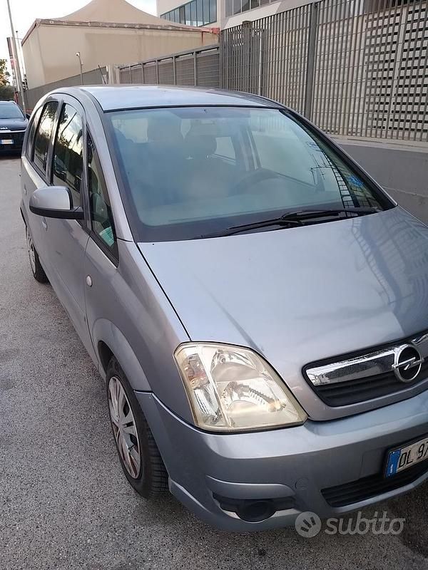 Usata Opel Meriva 2007 Grigio Monovolume