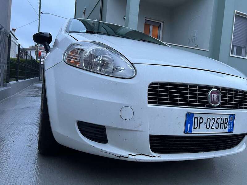 Usato 2008 Fiat Grande Punto 1.2 Benzin 65 CV (3.000 €)