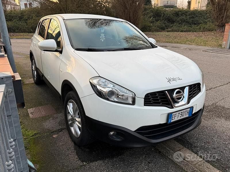 Usata Nissan Qashqai Acenta 110 CV (80 kW) 2011 Bianco SUV