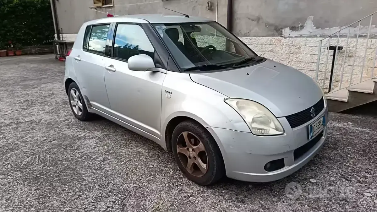 Usata Suzuki Swift 69 CV (50 kW) 2007 Grigio Utilitaria