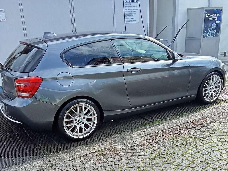 Usata 2012 BMW 116 Due volumi | 7000 € (Ottimo prezzo) - Immagine 1/4