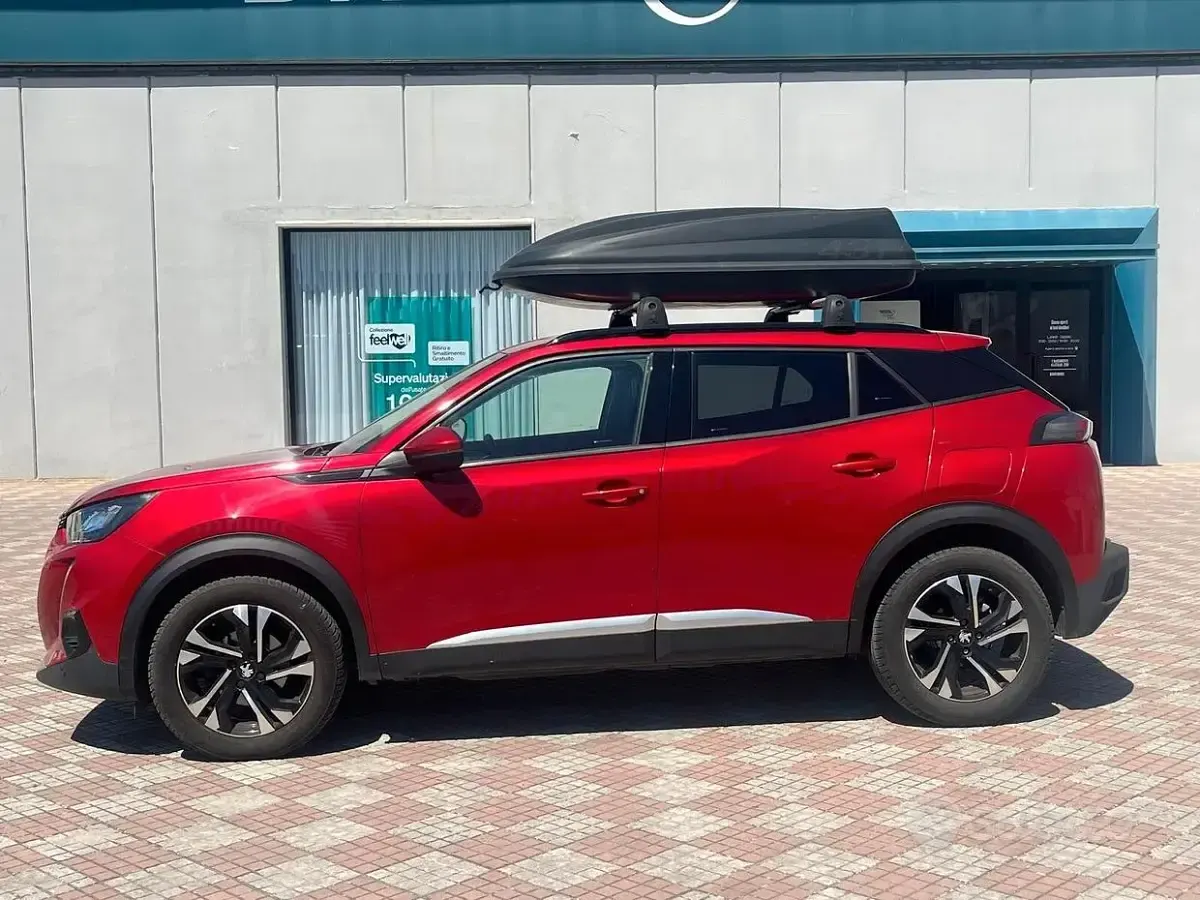 Usata Peugeot 2008 Allure 131 CV (96 kW) 2020 Rosso SUV
