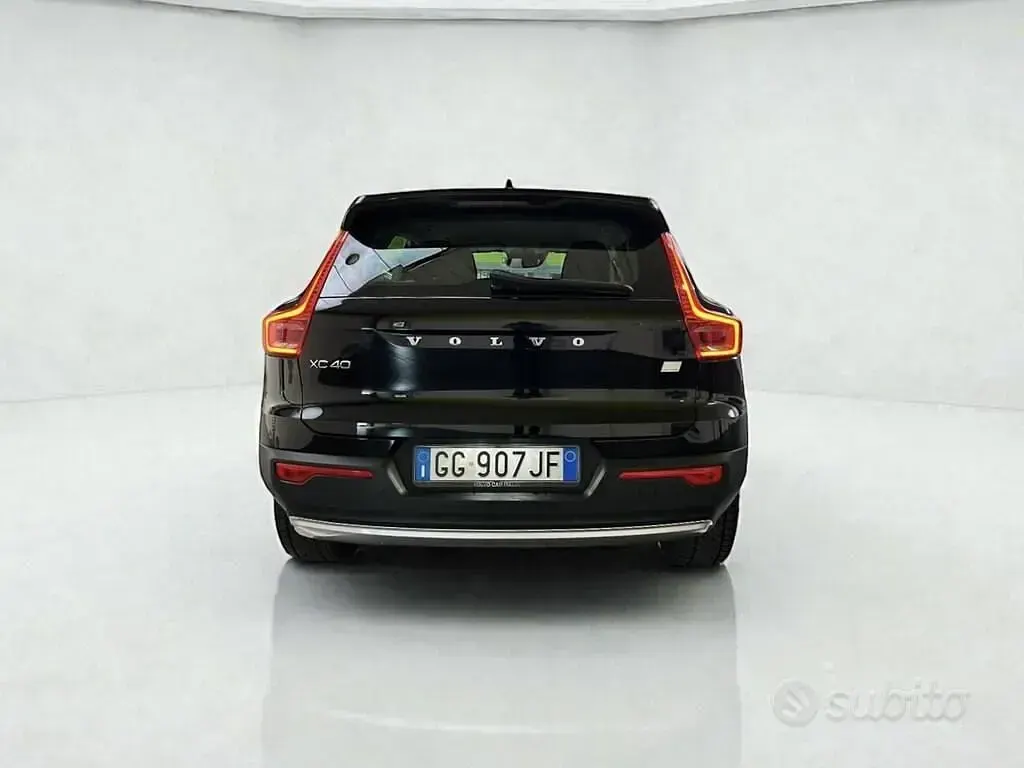 Usata Volvo XC40 Inscription 129 CV (94 kW) 2021 Nero SUV