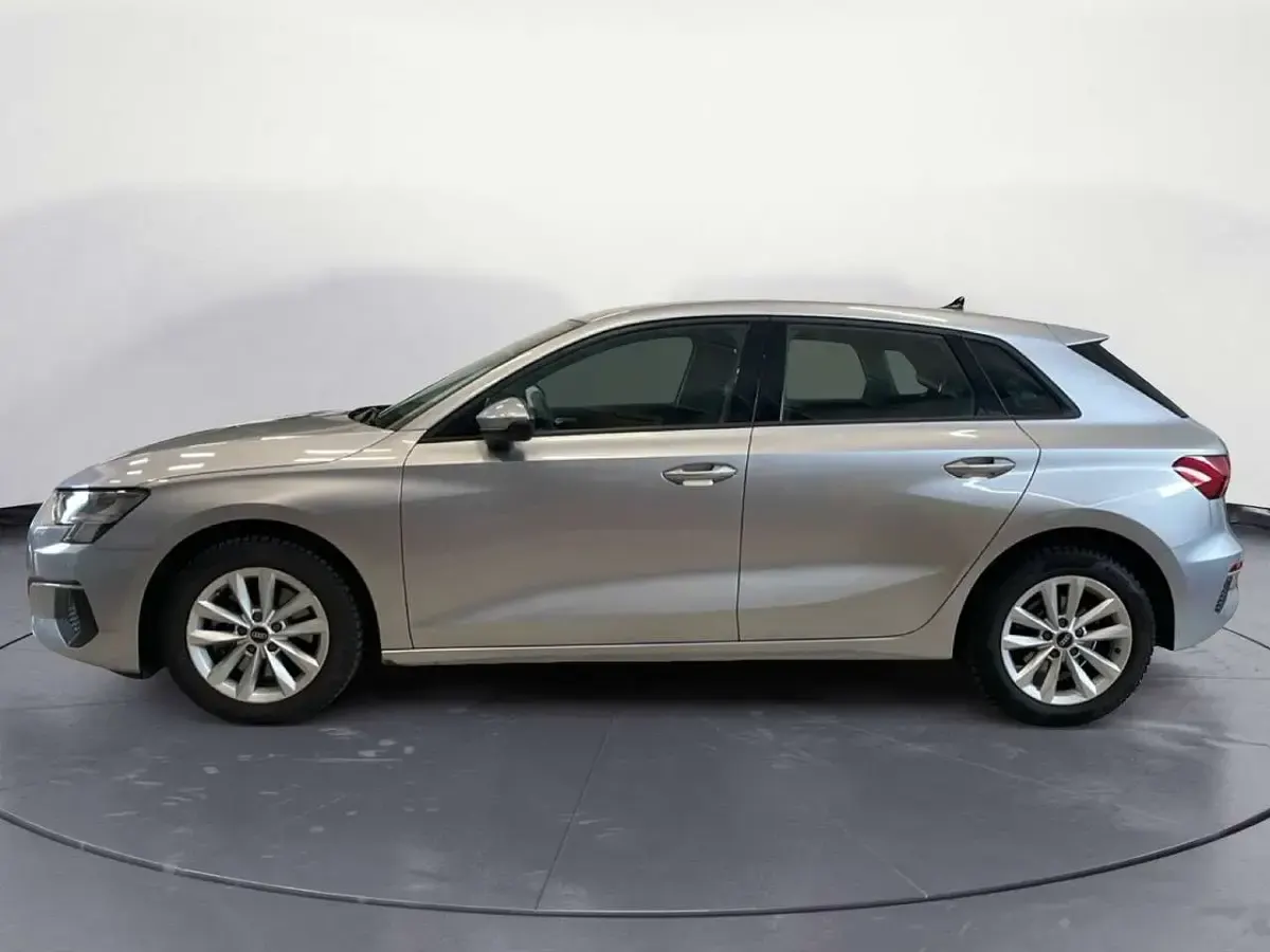 Usata Audi A3 e-tron Business 110 CV (80 kW) 2021 Grigio Utilitaria