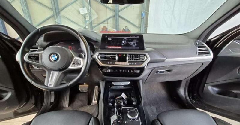 Usata BMW X4 M Sport 190 CV (139 kW) 2024 Saphirschwarz metallizzato SUV