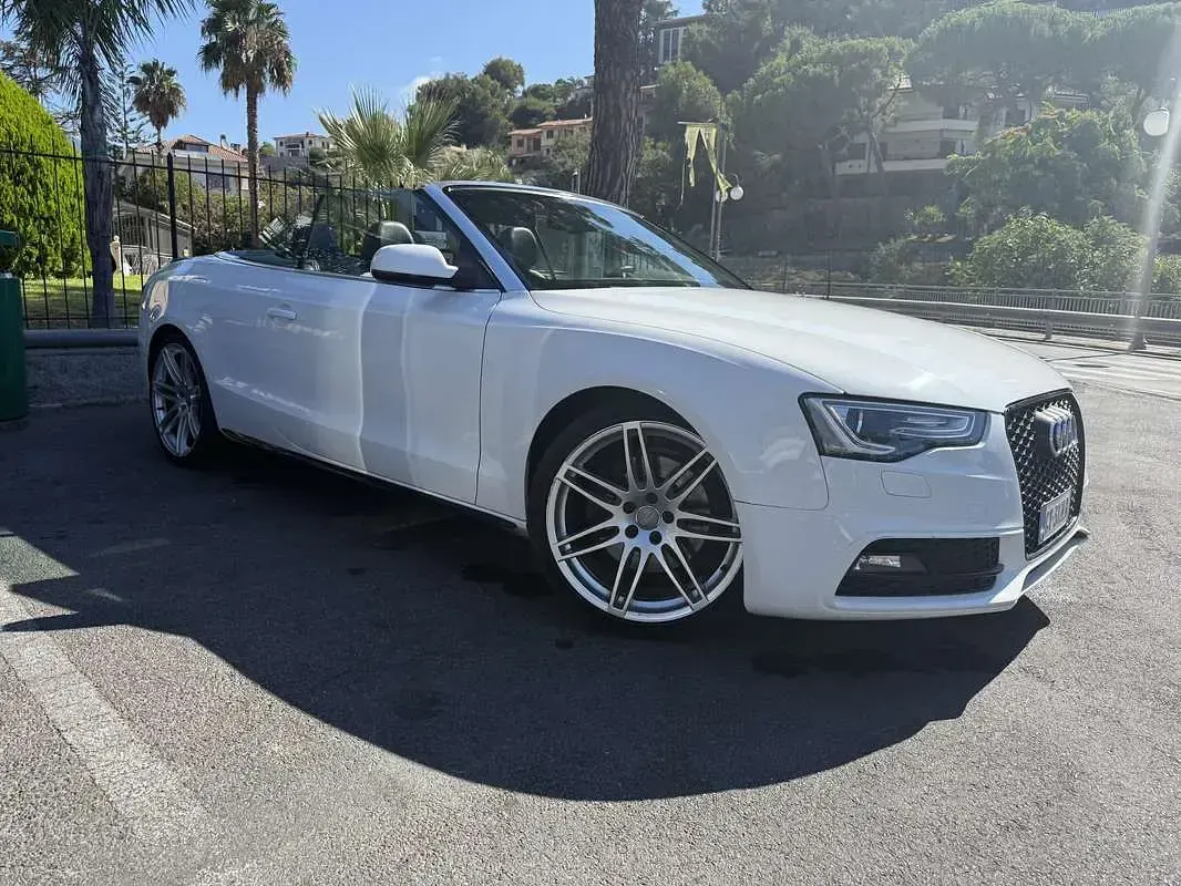 Usata Audi A5 Cabriolet Ambiente 333 CV (244 kW) 2012 Bianco Cabrio
