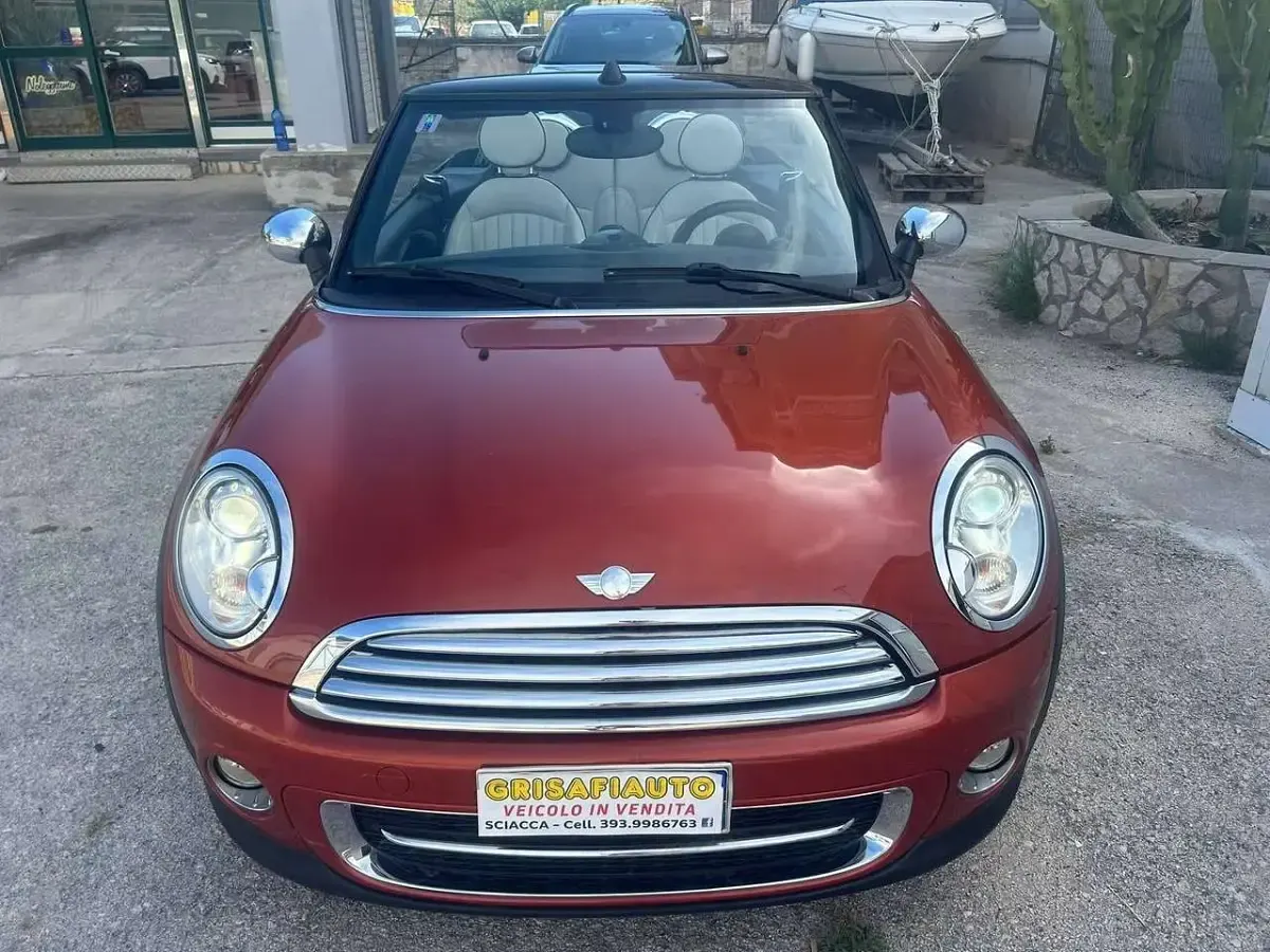 Usata Mini Cooper D Cabriolet 111 CV (81 kW) 2010 Arancione Cabrio