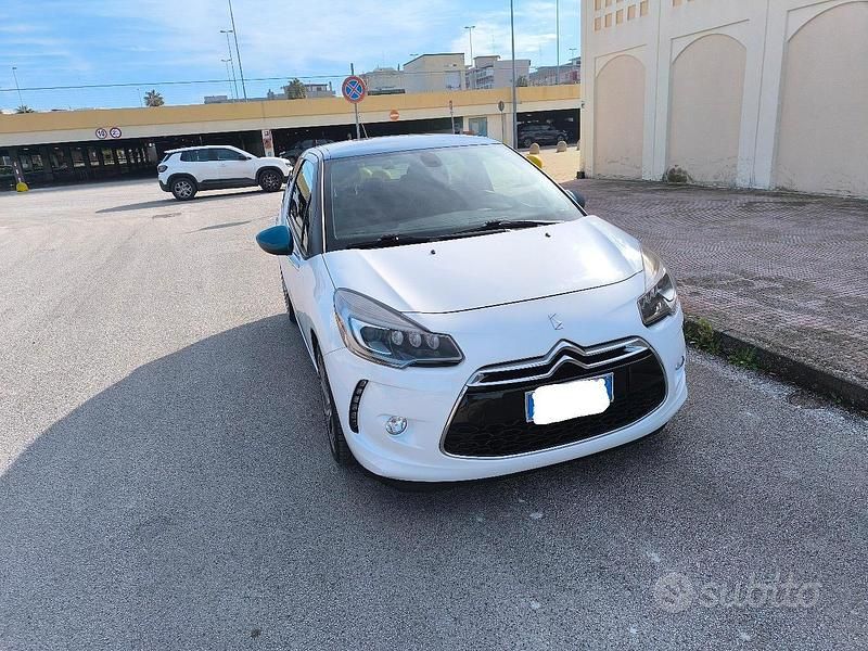 Usata DS Automobiles DS3 Sport Chic 75 CV (55 kW) 2016 Bianco Utilitaria