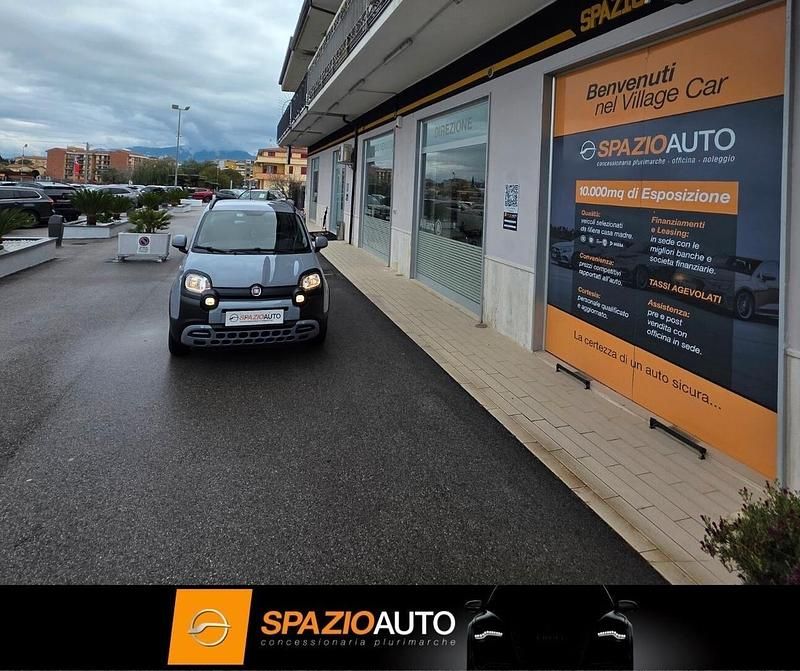Usata Fiat Panda Cross Cross 70 CV (51 kW) 2020 Blu Utilitaria