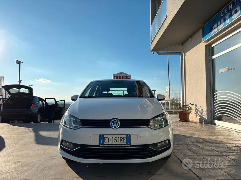Usata VW Polo Comfortline 90 CV (66 kW) 2015 Bianco Berlina