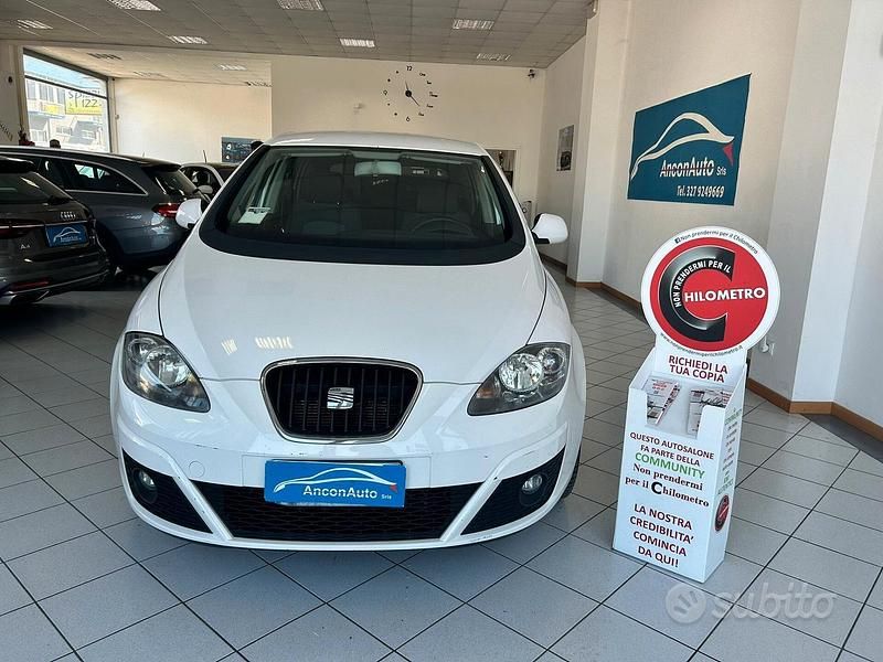 Usata Seat Altea 90 CV (66 kW) 2012 Bianco Monovolume