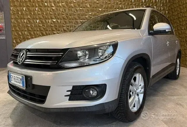 Usata VW Tiguan 122 CV (89 kW) 2015 Grigio SUV