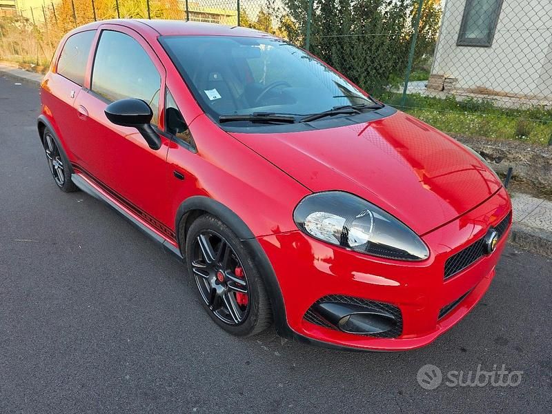 Usata Abarth Grande Punto 155 CV (114 kW) 2009 Rosso Utilitaria