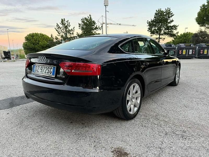 Usata Audi A5 170 CV (125 kW) 2010 Nero Berlina