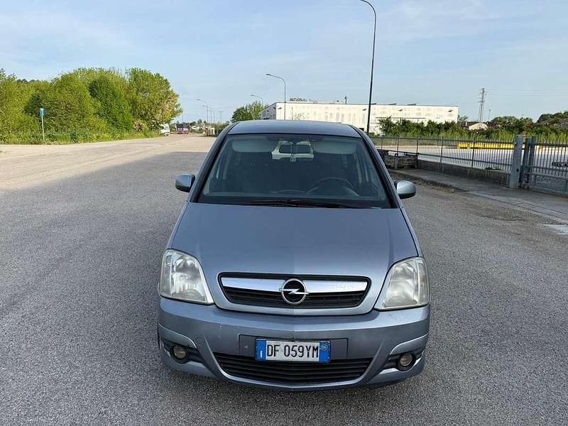 Usata Opel Meriva Cosmo 90 CV (66 kW) 2008 Monovolume