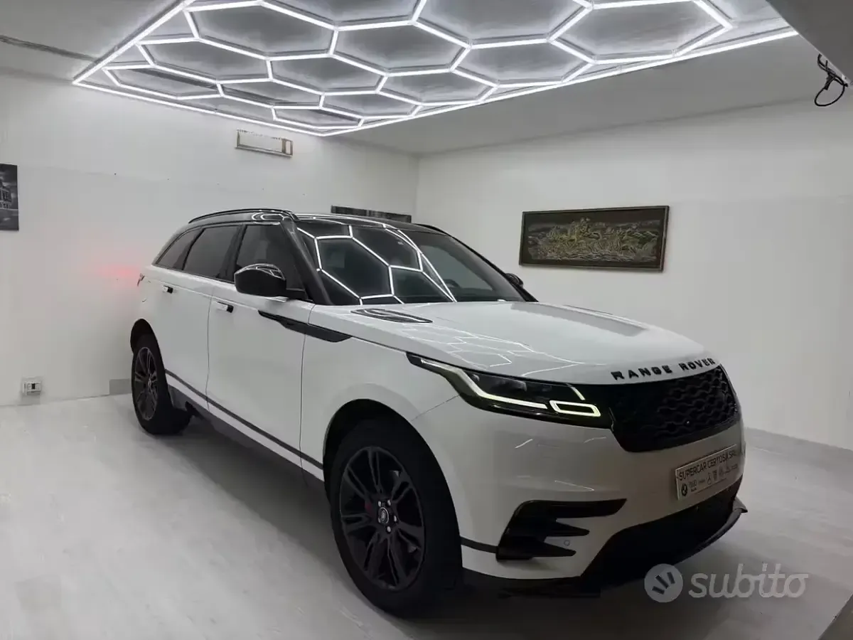 Usata Land Rover Range Rover Velar R-Dynamic 179 CV (131 kW) 2018 Beige SUV