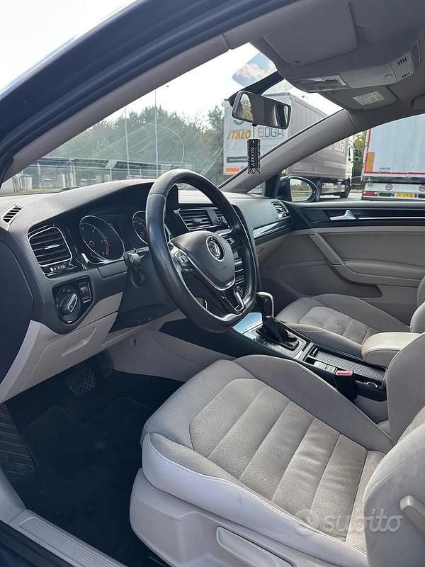 Usata VW Golf VII 110 CV (80 kW) 2015 Blu Berlina